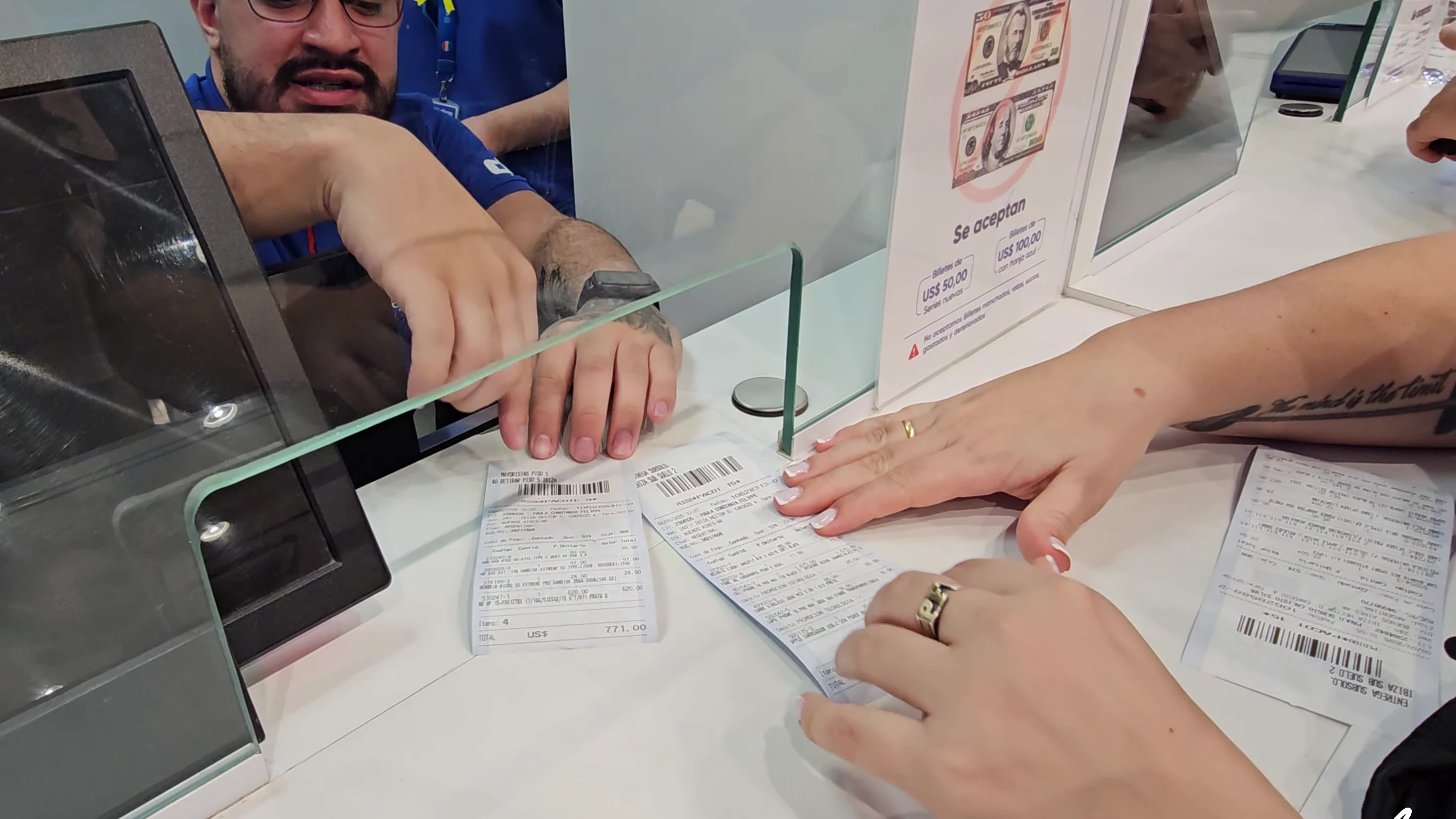 Foto de una factura o comprobante de compra en Ciudad del Este